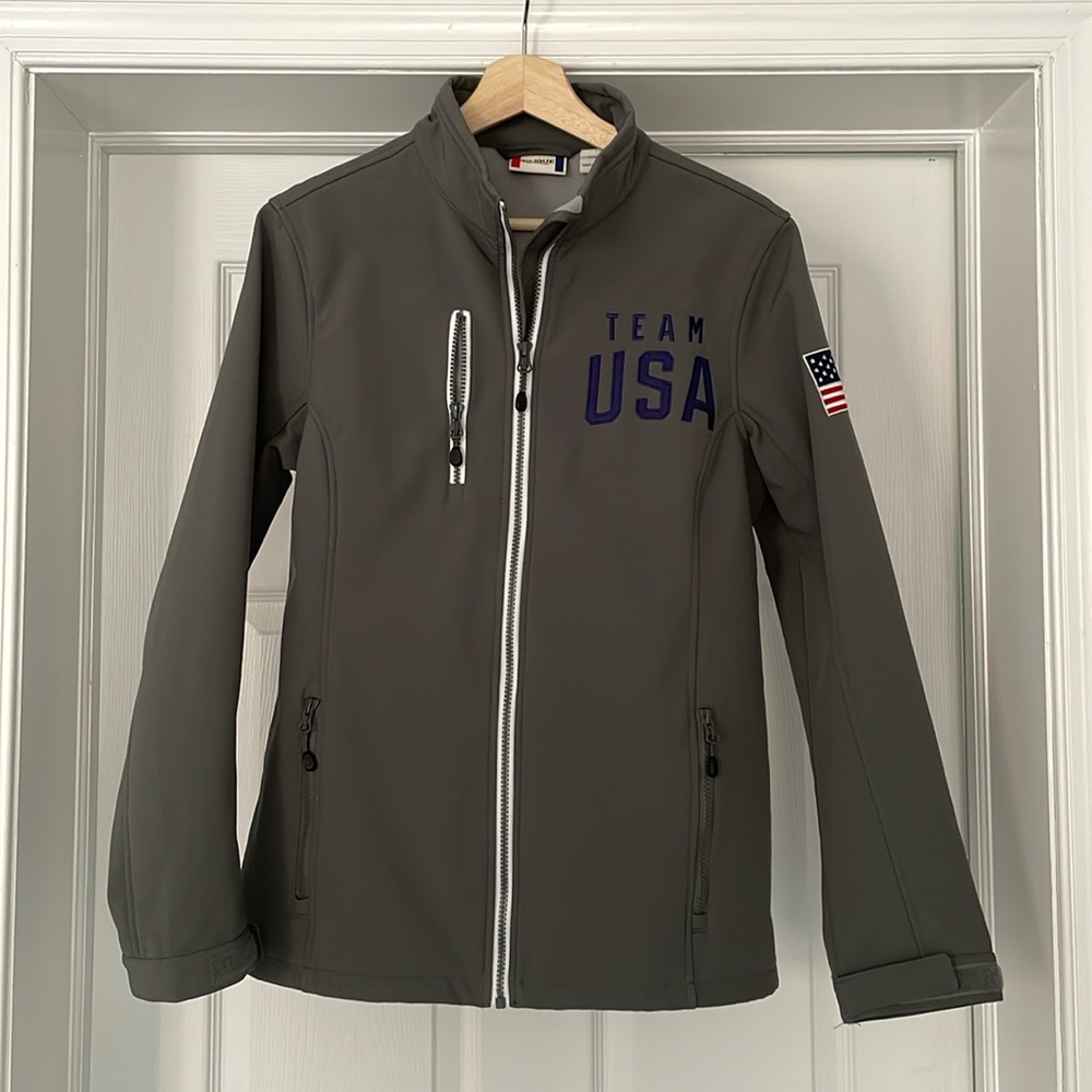 Women’s Grey fitted shell jacket. Size medium